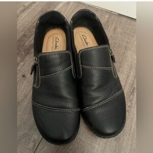 Clarks 9.5 Black Leather Shoes